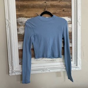 American Eagle cropped long sleeve